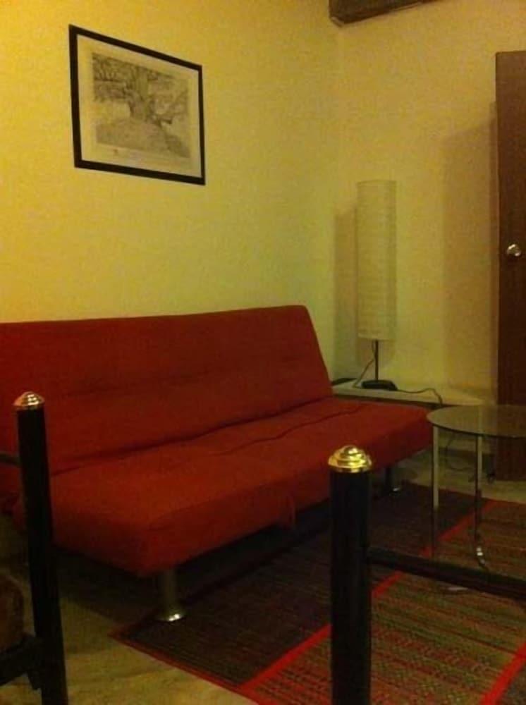 Monkey Samui Hostel Room Type - Superior Room
