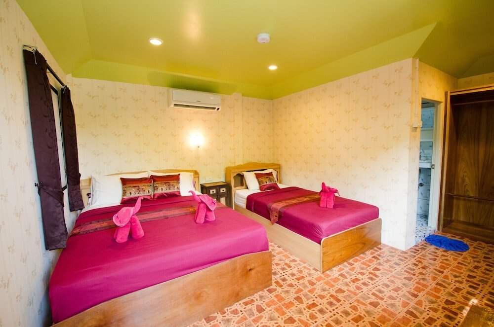 Nid's Bungalows Room Type - Family Triple Room