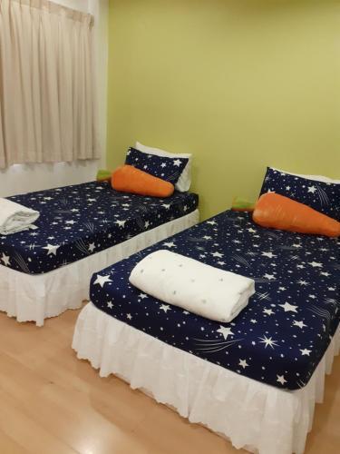 BaanSu Hostel Room Type - Standard Twin Room with Shared Bathroom