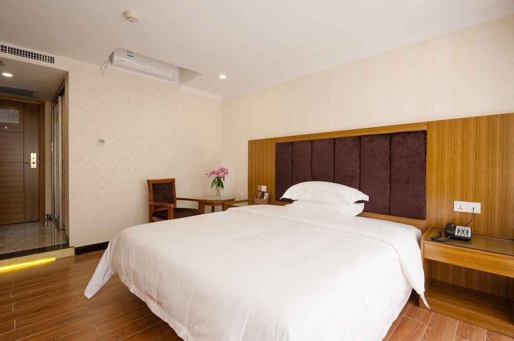 Guangzhou Compass Hotel - Tap to explore photos