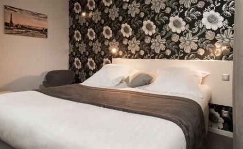 Hotel Soft - Tap to explore photos