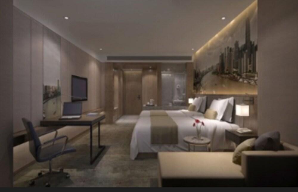 Shanghai Pudong Theme Park Wassim Hotel - Tap to explore photos