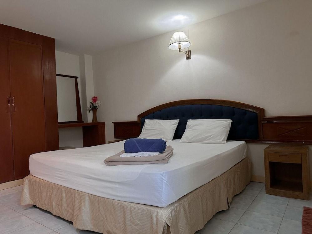 Jardin Hotel Room Type - Economy Double or Twin Room