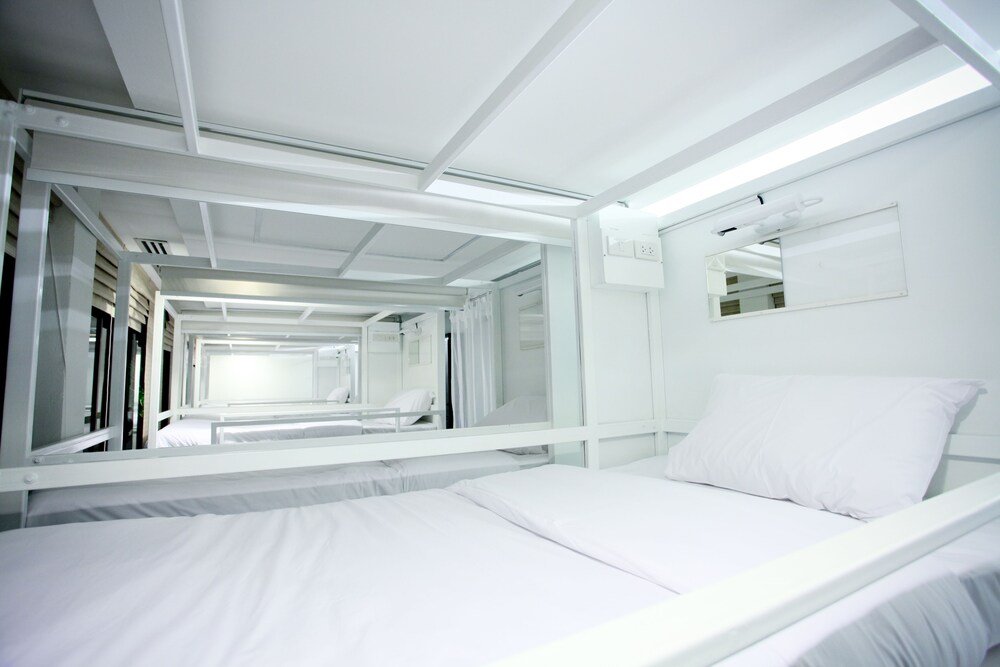 NapPark Hostel Room Type - Standard NapSpace (22 Bed Mixed Dorm)