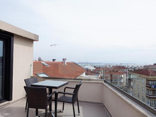 Inera Hotel Pendik - Tap to explore photos