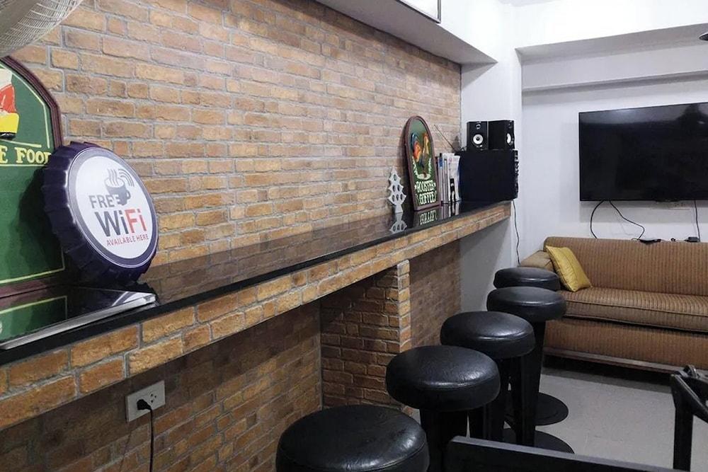 101 Seoul Hostel - Tap to explore photos