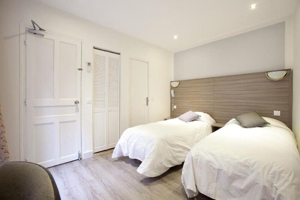 Panam Hotel Room Type - Twin Room