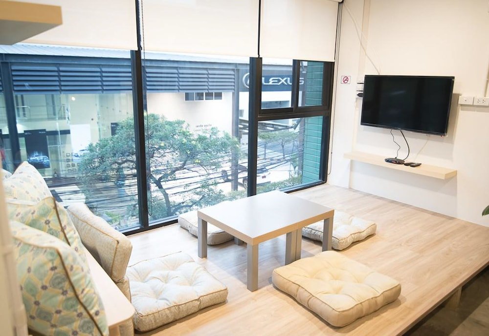 Suk18 Hostel - Adults Only - Tap to explore photos