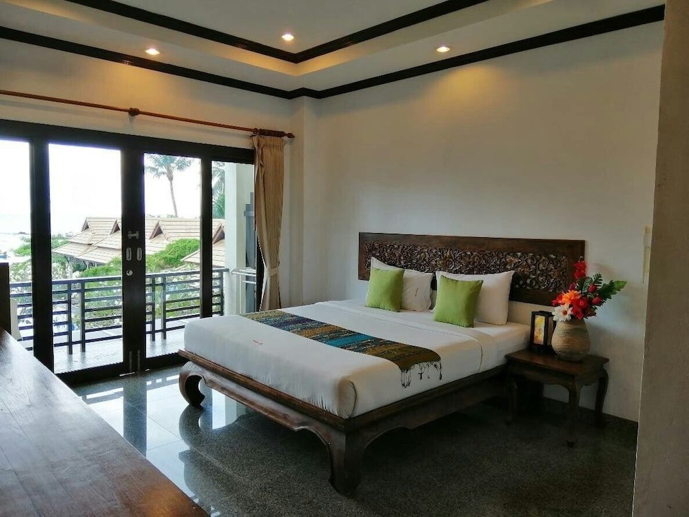 POOLSAWAT VILLA Room Type - Deluxe Double Room