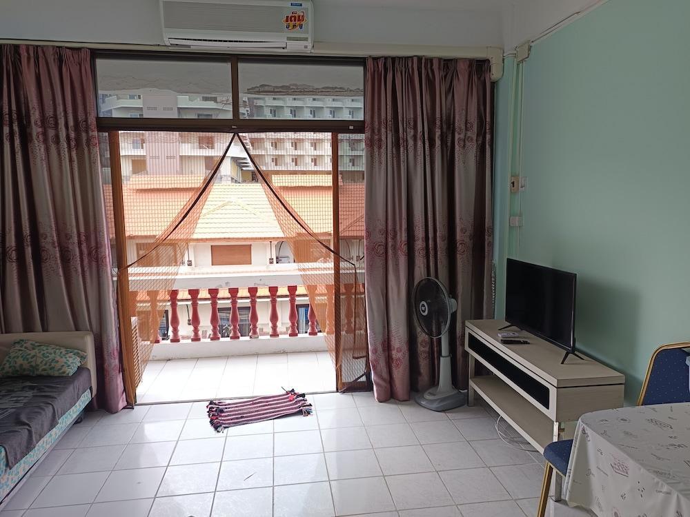 SV. HOUSE Room Type - Basic Studio