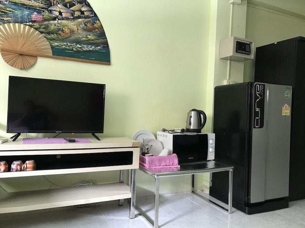 SV. HOUSE Room Type - Basic Quadruple Room