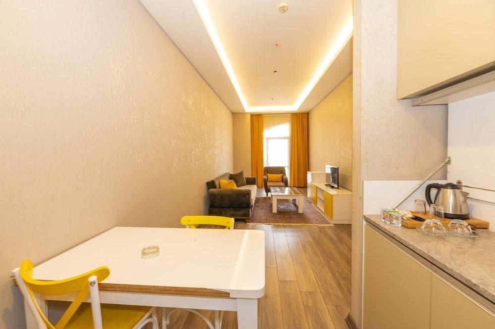 Agora Suites - Tap to explore photos