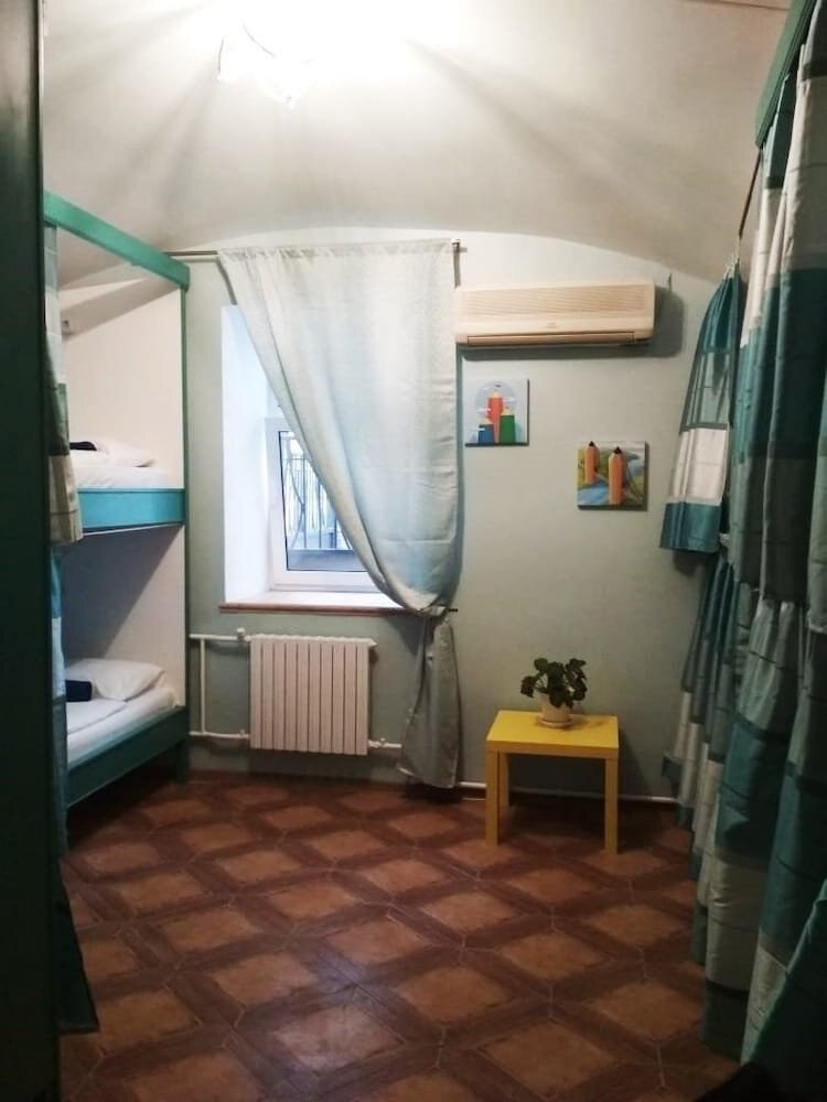 SvetLend Hostel - Tap to explore photos