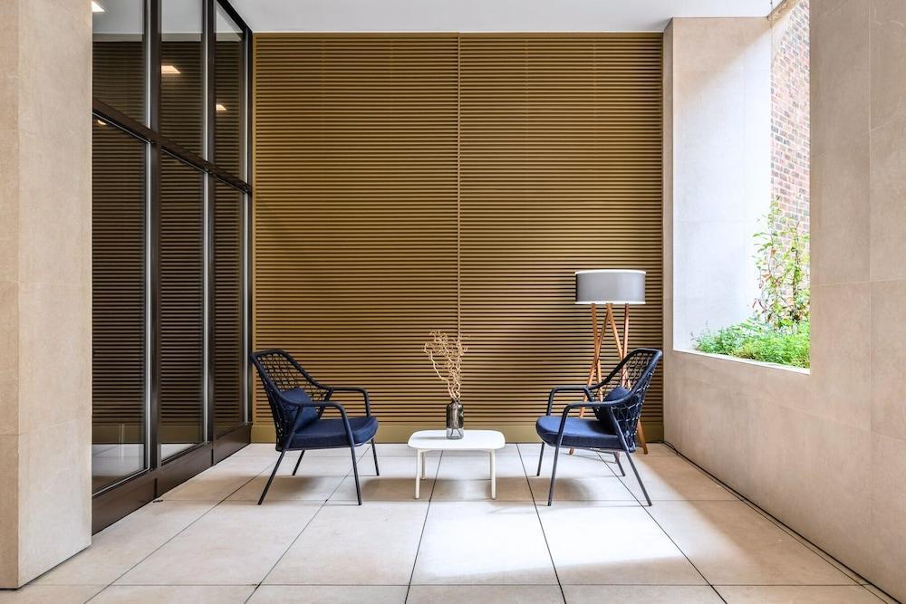 Monarch House Serviced Apartments - Tap to explore photos