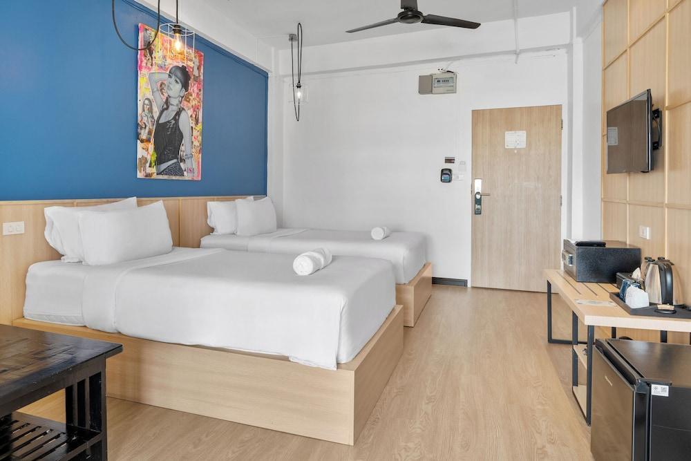 River View Residence Room Type - Deluxe Twin Room