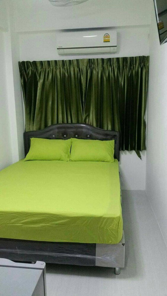 Kontiki Guesthouse - Tap to explore photos