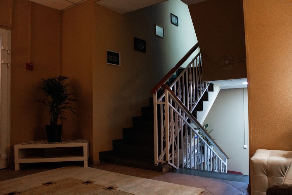 Landmark Guest House - Hostel - Tap to explore photos