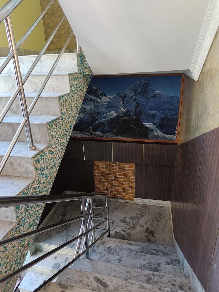 Sara's Backpackers Hotel - Tap to explore photos