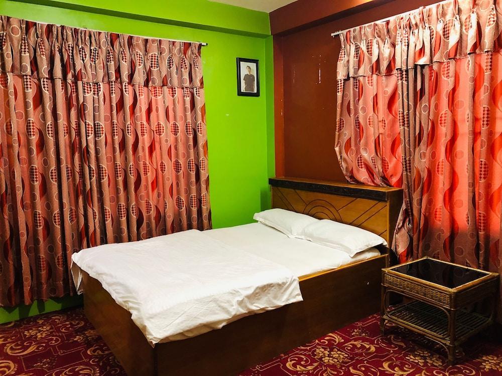 Sara's Backpackers Hotel Room Type - AnnaPurna