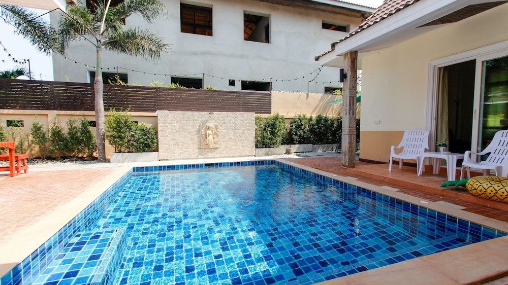 Hansa Paradise Hill Pool Villa - Tap to explore photos