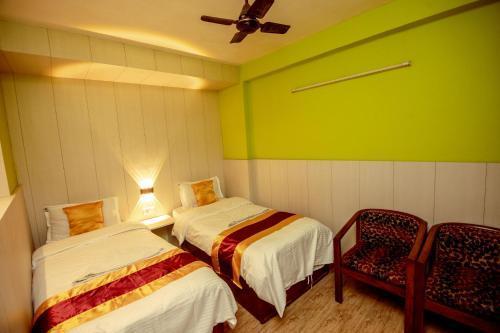 Hotel Pomelo House - Tap to explore photos