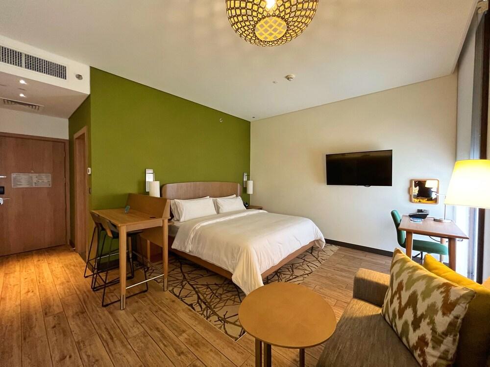 Element Me'aisam, Dubai by Marriott - Tap to explore photos