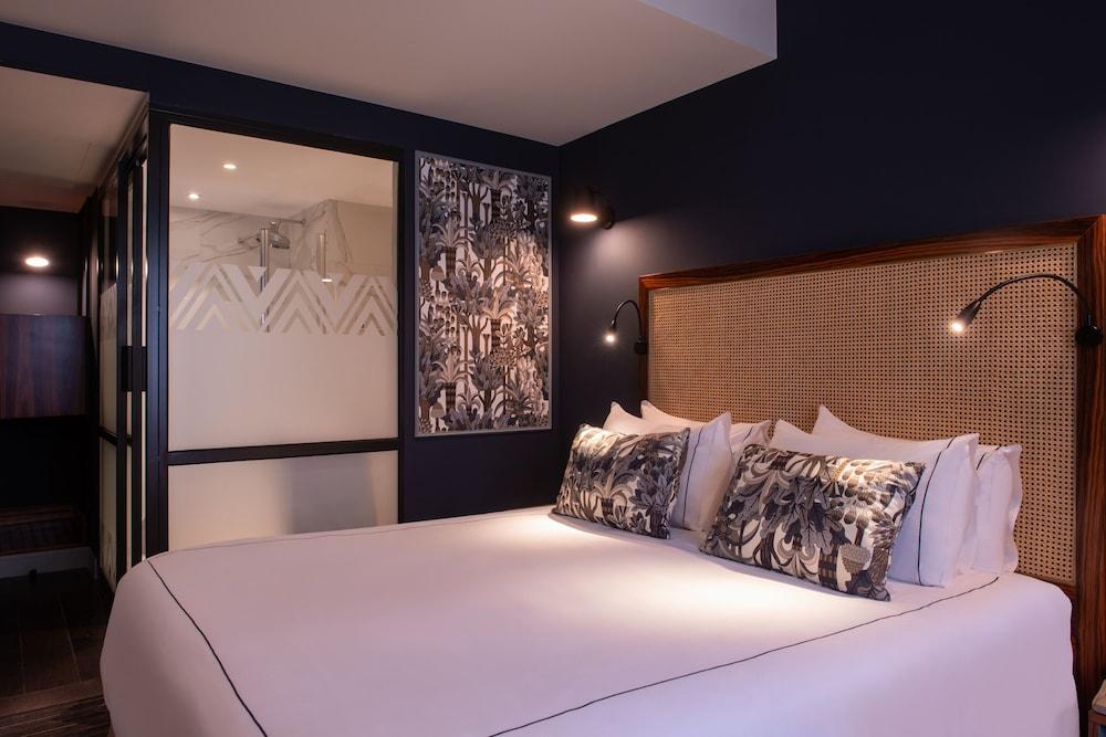 Mom’Art Hotel Room Type - Double Room (La Couture)