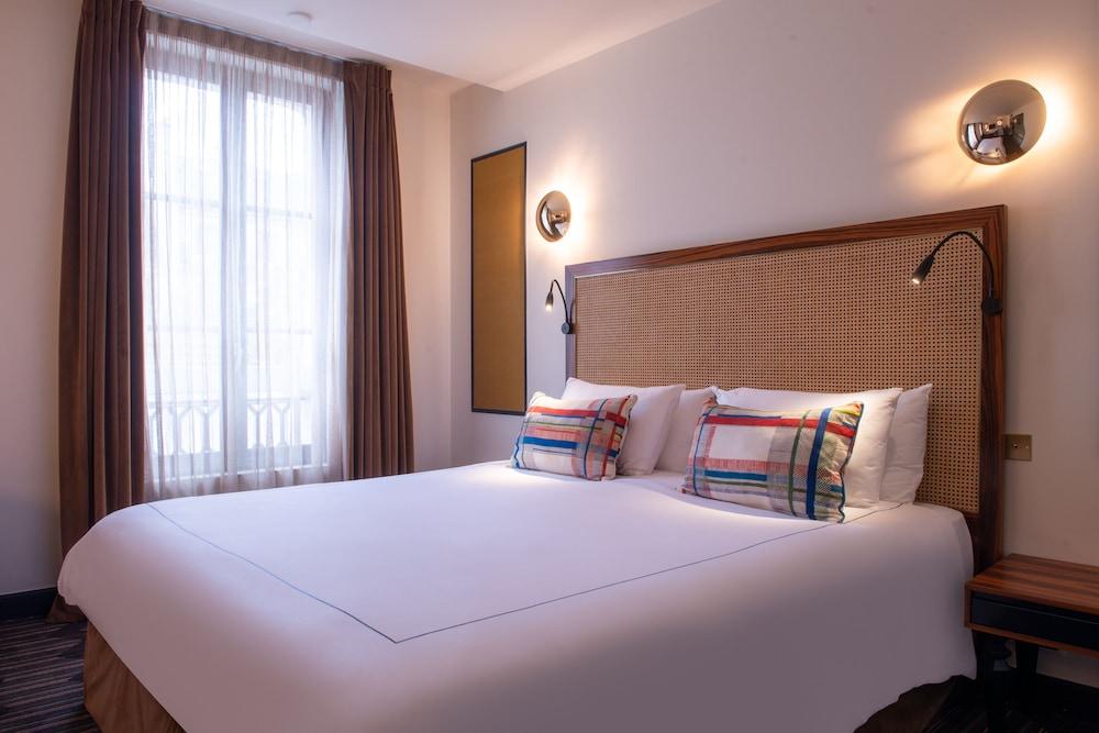 Mom’Art Hotel Room Type - Double Room (La Bourgeoise)