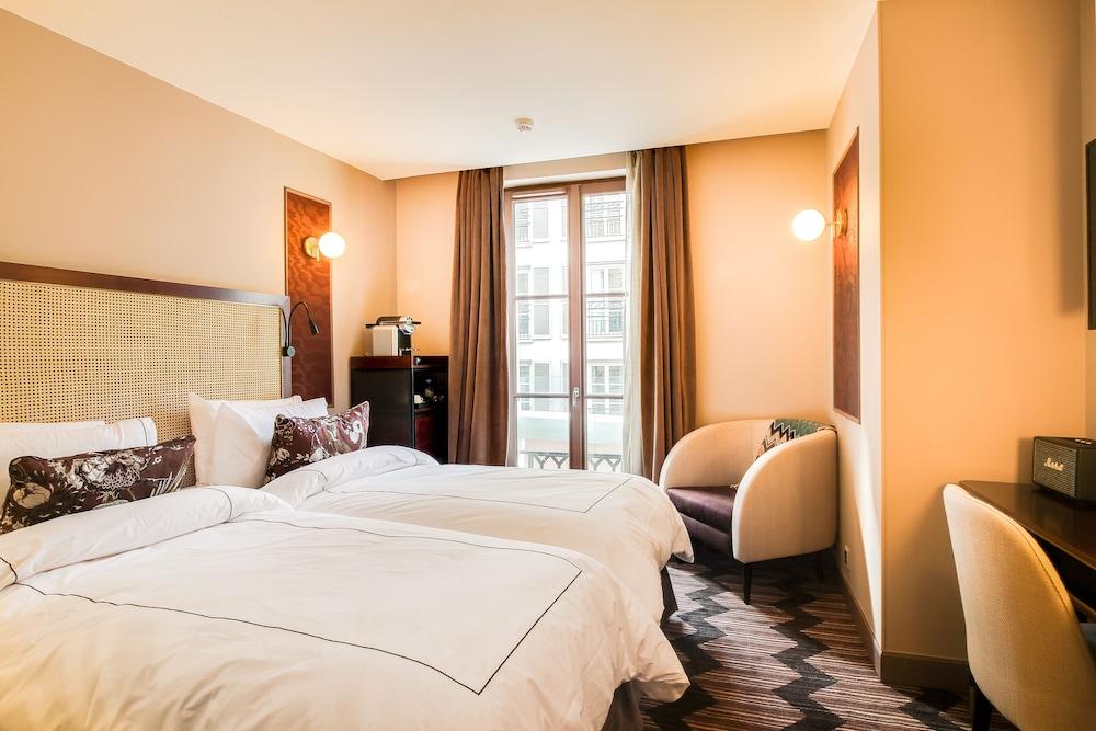 Mom’Art Hotel Room Type - Twin Room (La Bourgeoise Twin)
