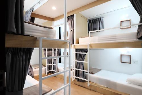 Wayha Hostel Don Mueang Airport Room Type - Bed in 8-Bed Mixed Dormitory Room