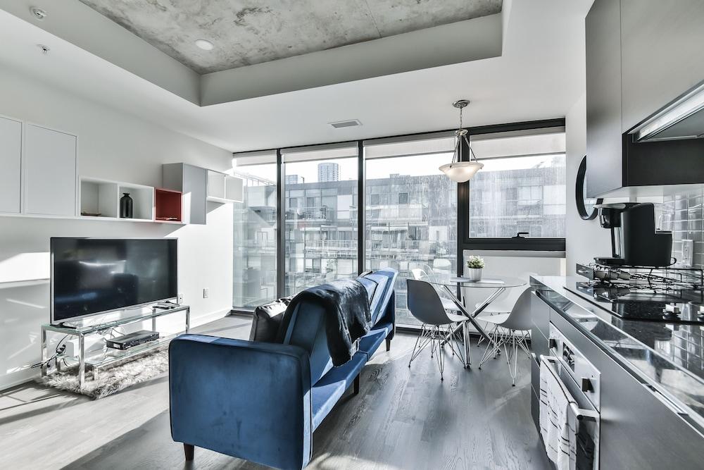 King Street Executive Suites - Tap to explore photos