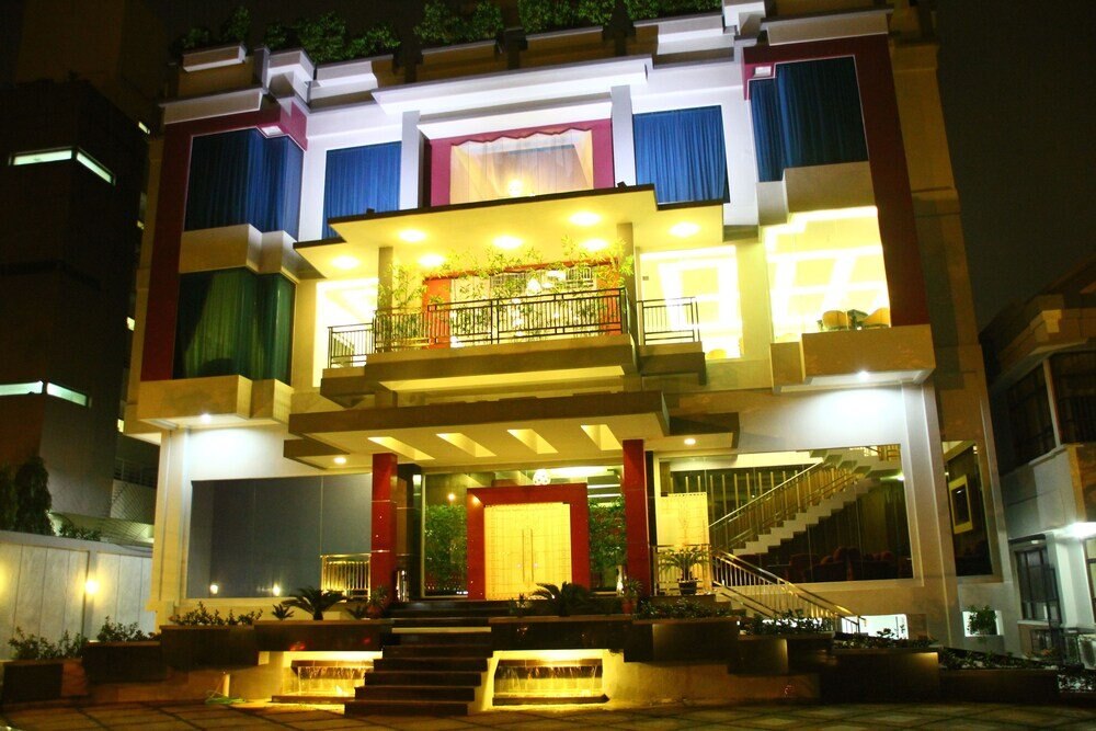 Sahati Hotel - Tap to explore photos