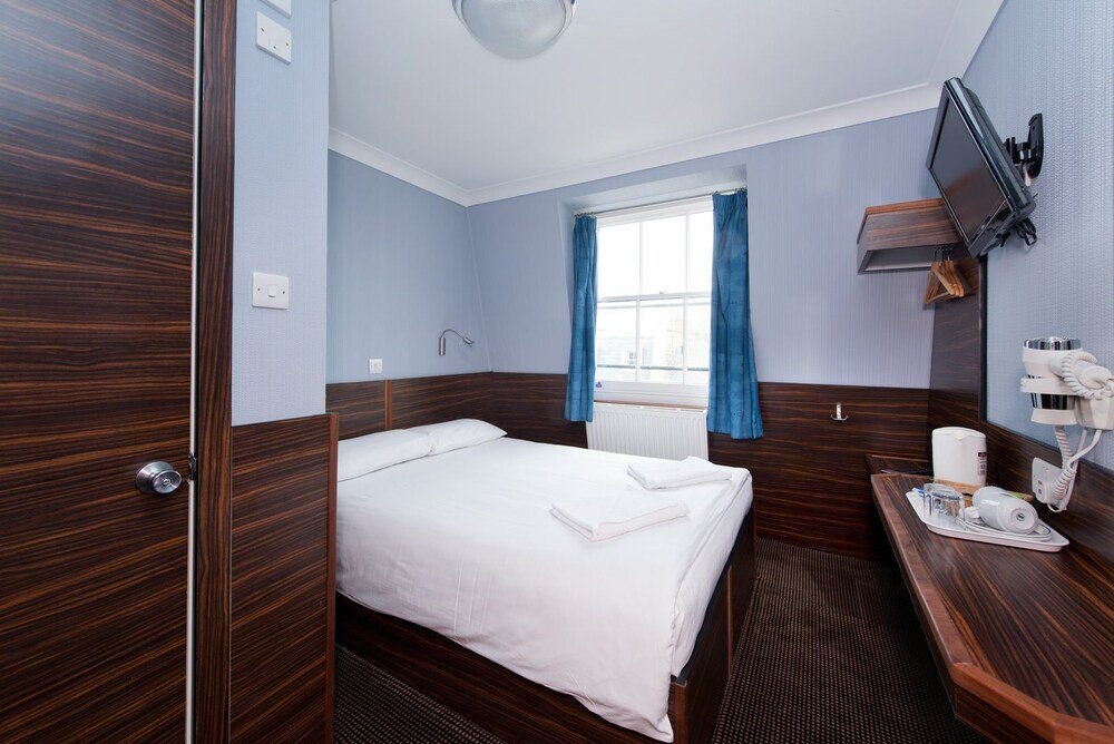 Crestfield Hotel Room Type - Double Room