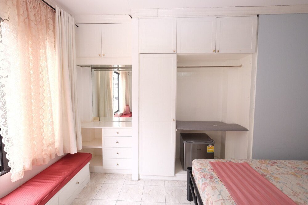 Airlink B&B - Hostel - Tap to explore photos