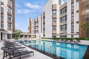 Le Grove Serviced Residences - Tap to explore photos