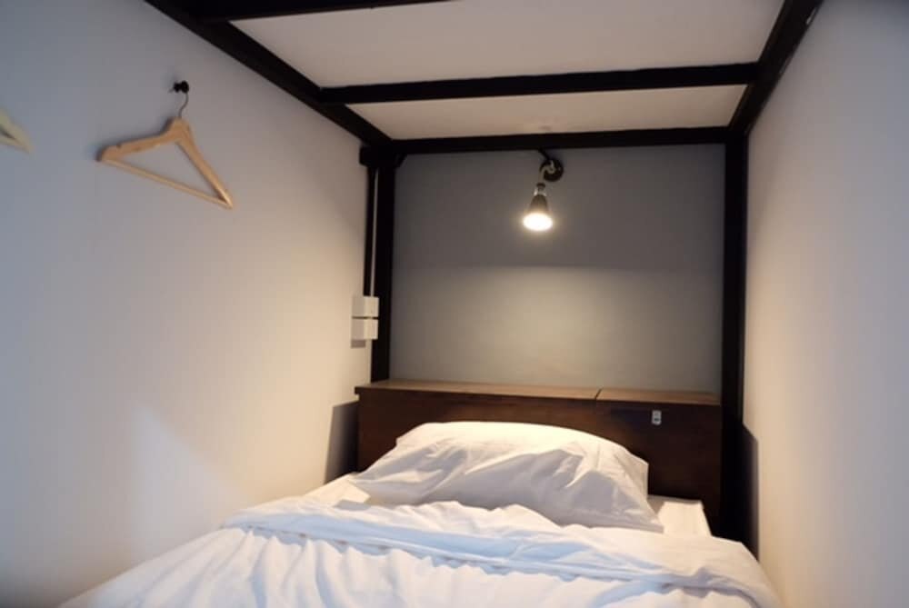 Backpack Station - Hostel Room Type - Female Dormitory