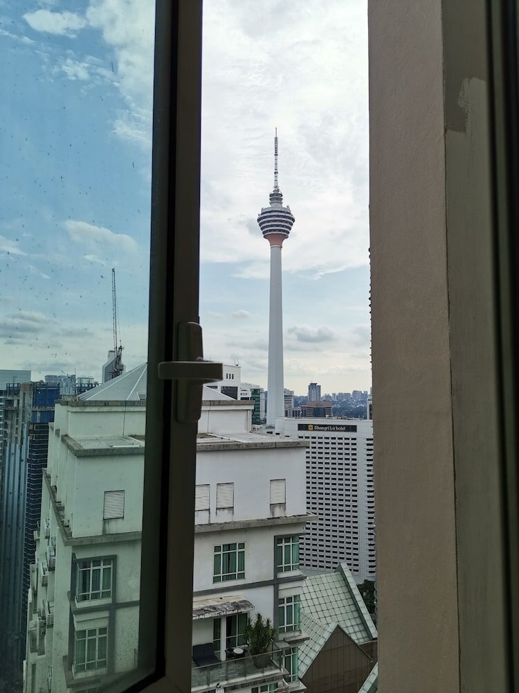 Elysees Suite Marc Residence KLCC - Tap to explore photos