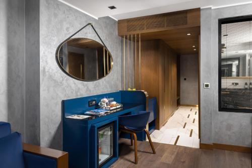 The Wings Hotels Karakoy - Tap to explore photos