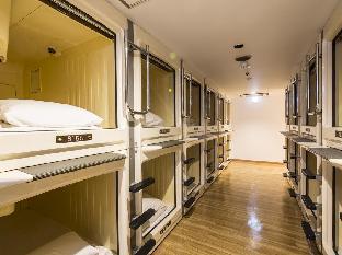 Shinjuku Kuyakusho-mae Capsule Hotel - Tap to explore photos
