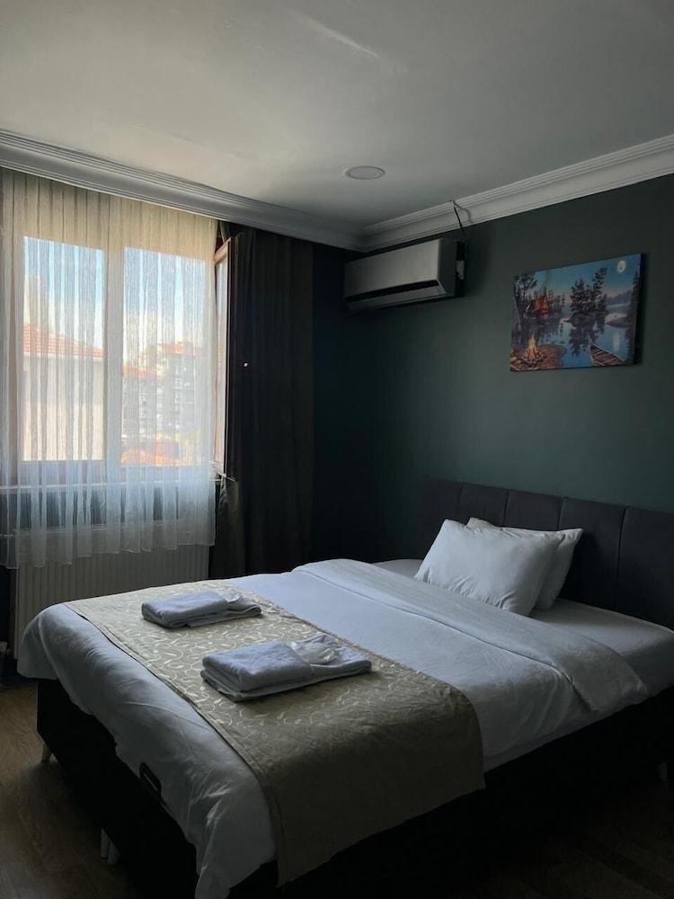 Avsin Apart Hotel Room Type - Standard Double Room, 1 Queen Bed