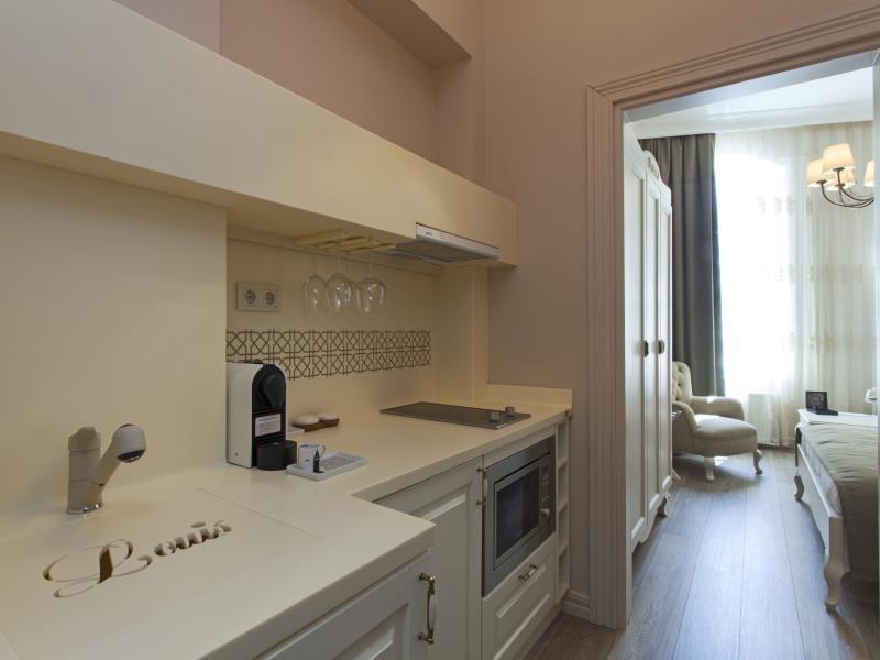 Louis Appartements Galata - Tap to explore photos
