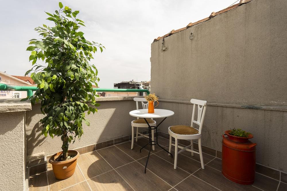 Taksim Alya Suites - Tap to explore photos