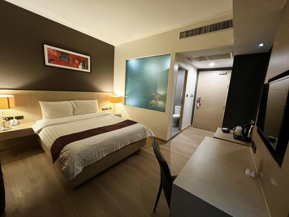 iCheck inn Nana by Aspira Room Type - Deluxe Room