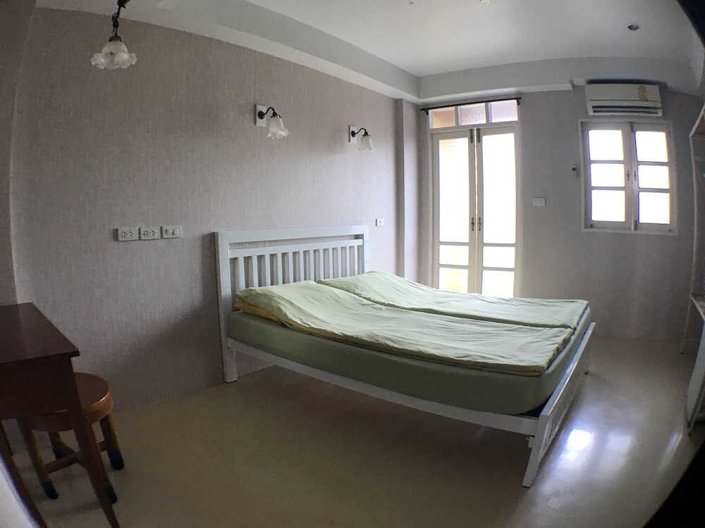 Roof View Place Room Type - Superior Double Room