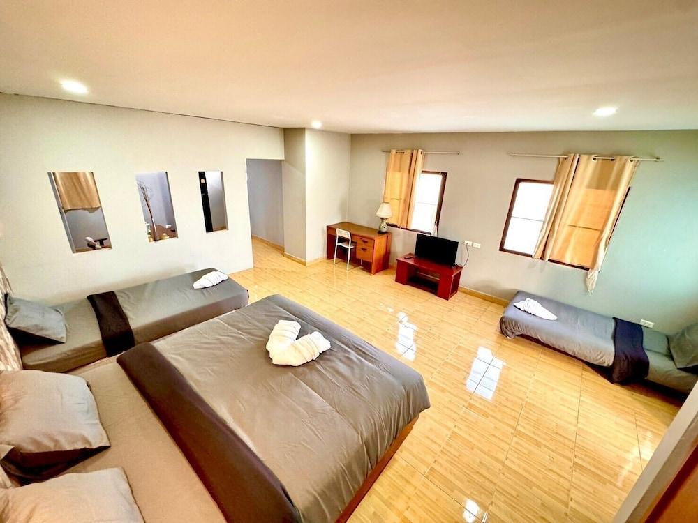 Green Beach Pattaya Room Type - Suite Room