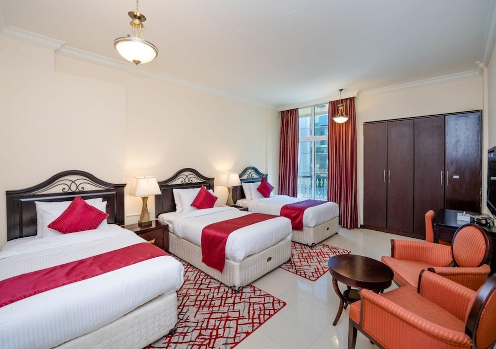 City Stay Premium Hotel Apartments Room Type - Executive Triple Room