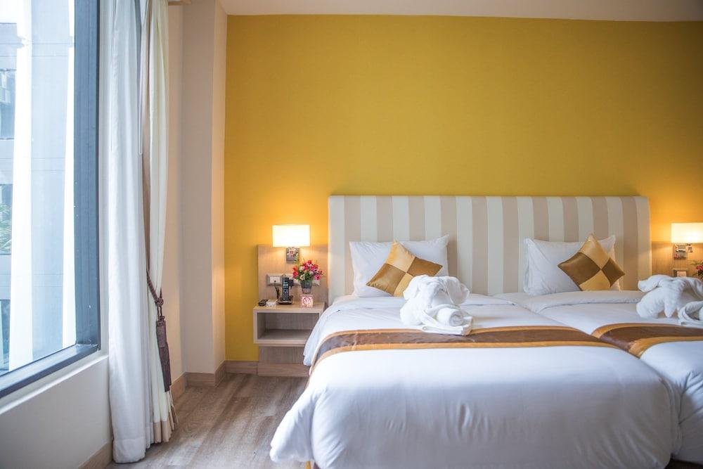 Bangkok Midtown Hotel Room Type - Standard Room