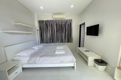 Fairtex Residence Pattaya - Tap to explore photos