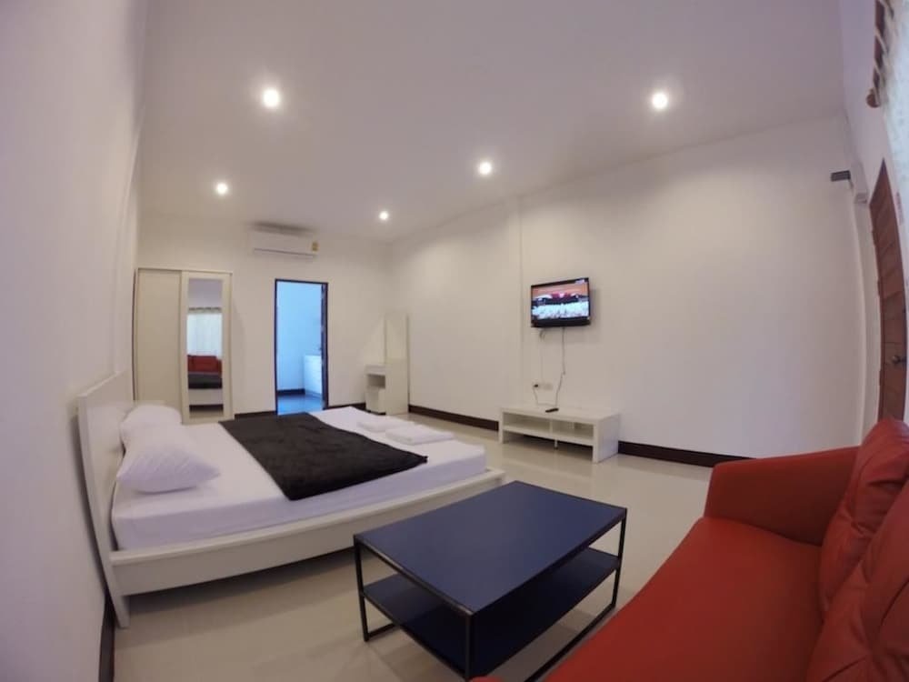 Fairtex Residence - Tap to explore photos