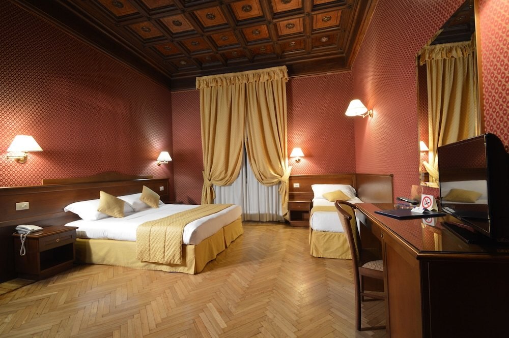 Hotel Montecarlo Room Type - Superior Quadruple Room Hotel Montecarlo Room Type - Superior Quadruple Room